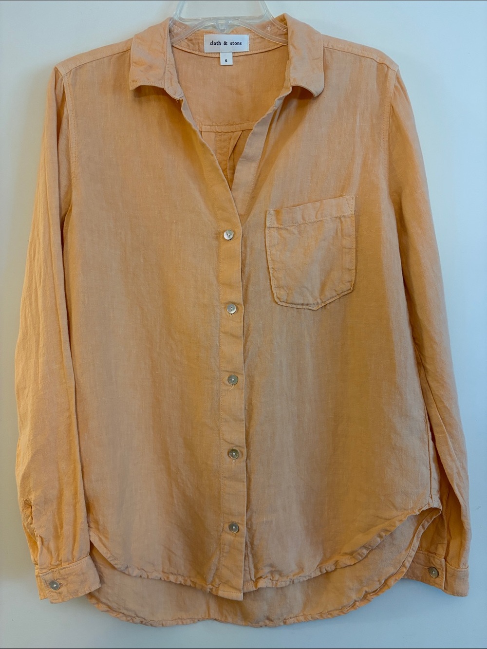 Anthropologie Cloth & Stone Women’s Light Orange Relaxed‎ Fit Linen Shirt, small